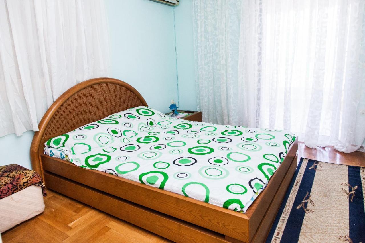 Sunny Apartment Near Metro Station Афины Экстерьер фото
