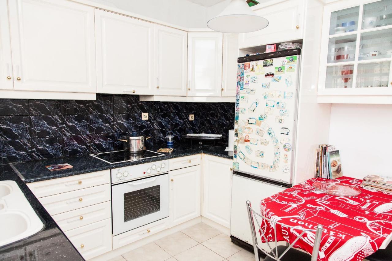 Sunny Apartment Near Metro Station Афины Экстерьер фото