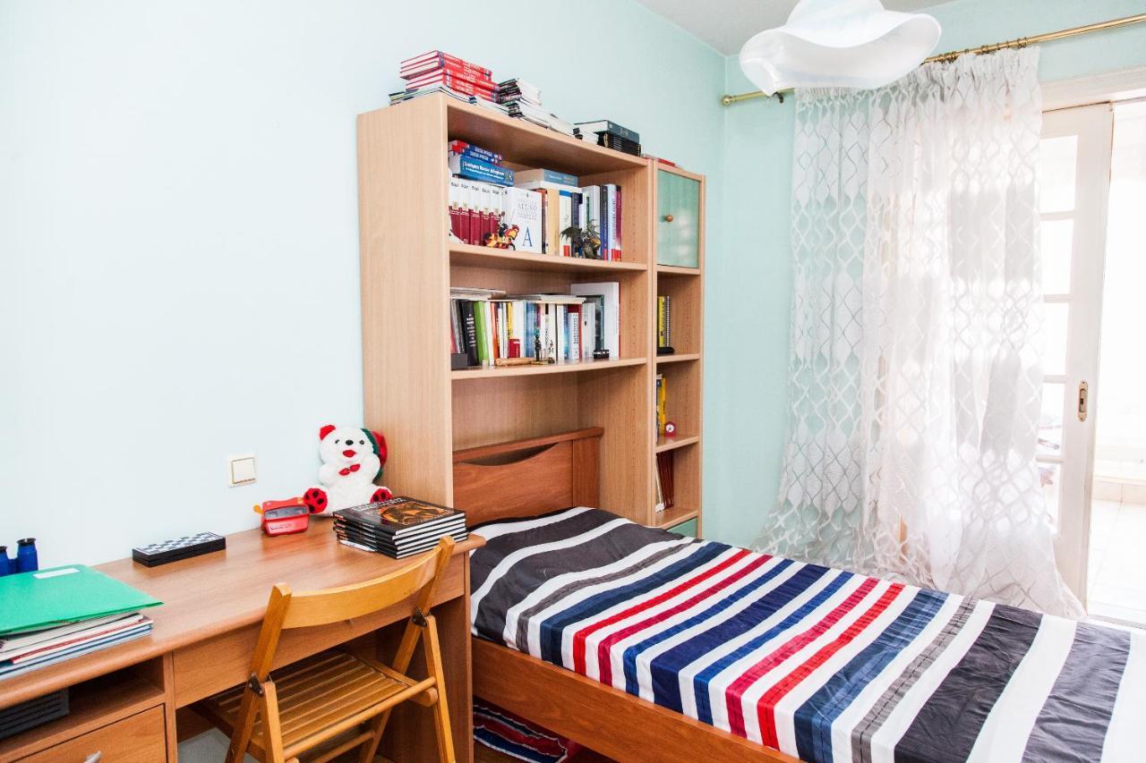 Sunny Apartment Near Metro Station Афины Экстерьер фото