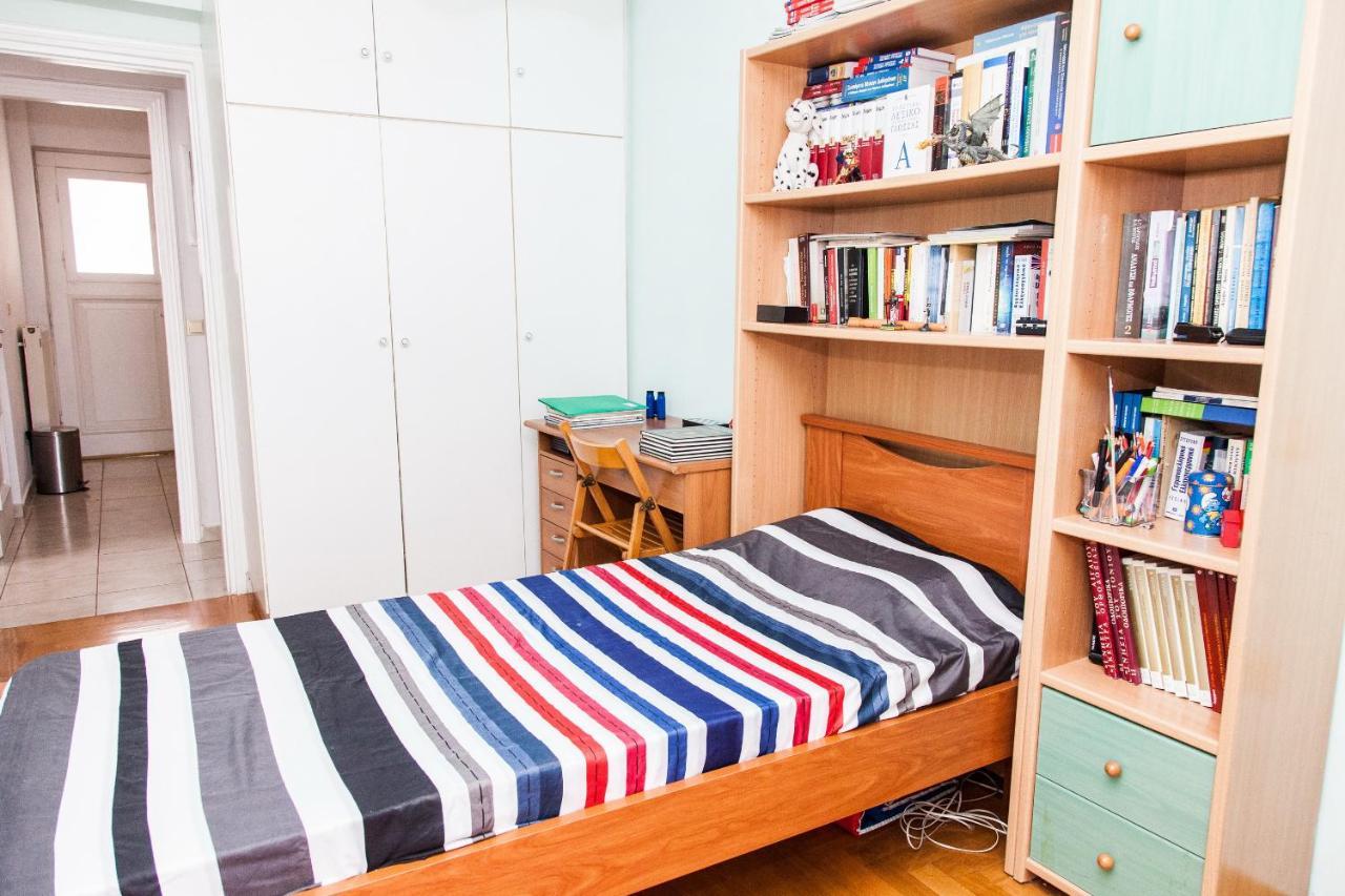 Sunny Apartment Near Metro Station Афины Экстерьер фото
