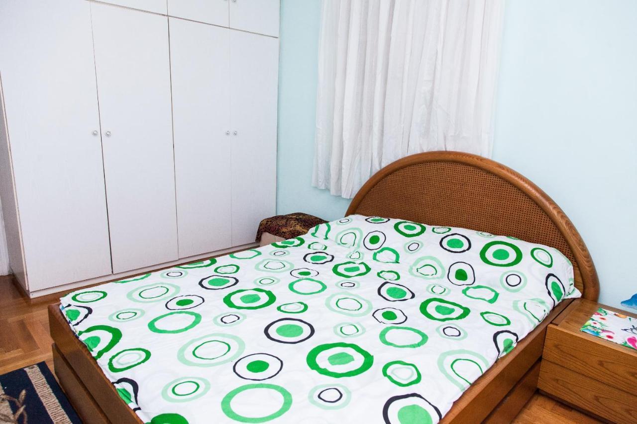 Sunny Apartment Near Metro Station Афины Экстерьер фото